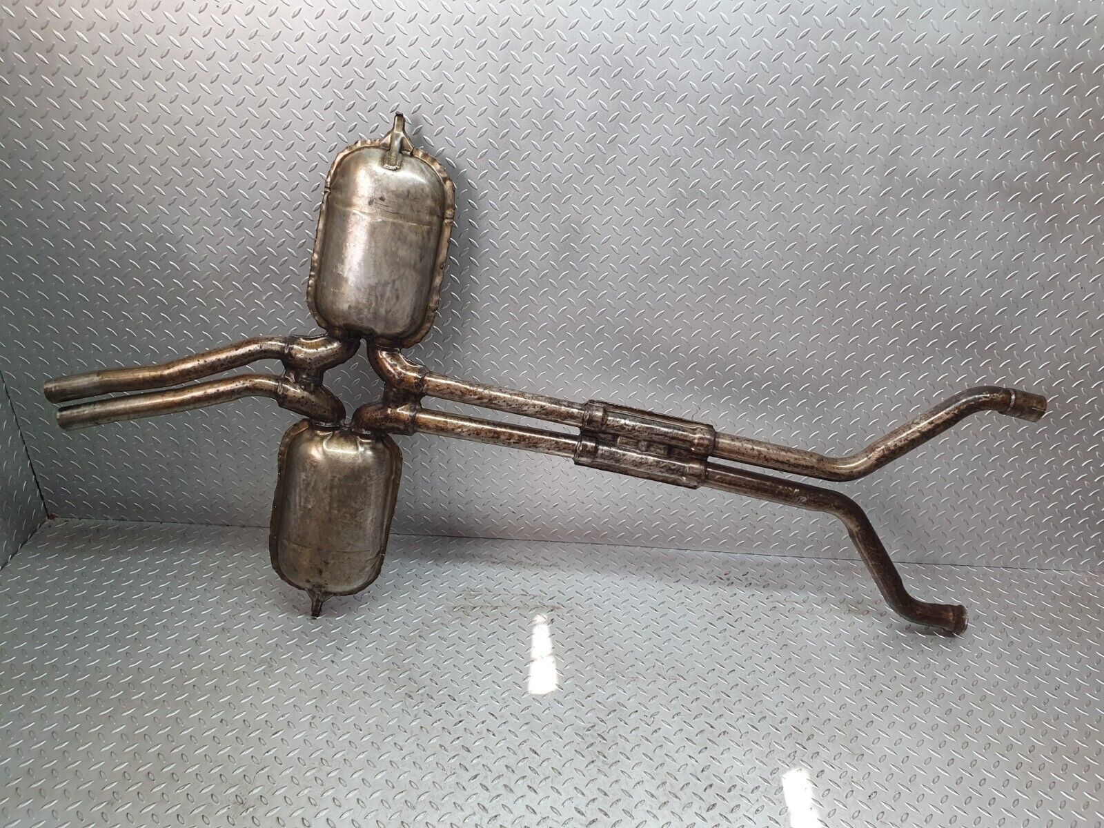 43823 Mercedes-Benz C126 380SEC Coupe Exhaust Middle Silencer