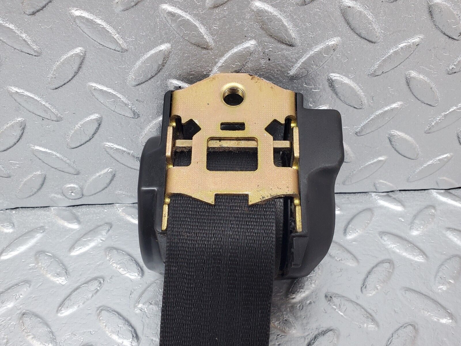 44519 Mercedes-Benz W123 280E Front Right Seat Belt With Buckle 1238602686 1268605069