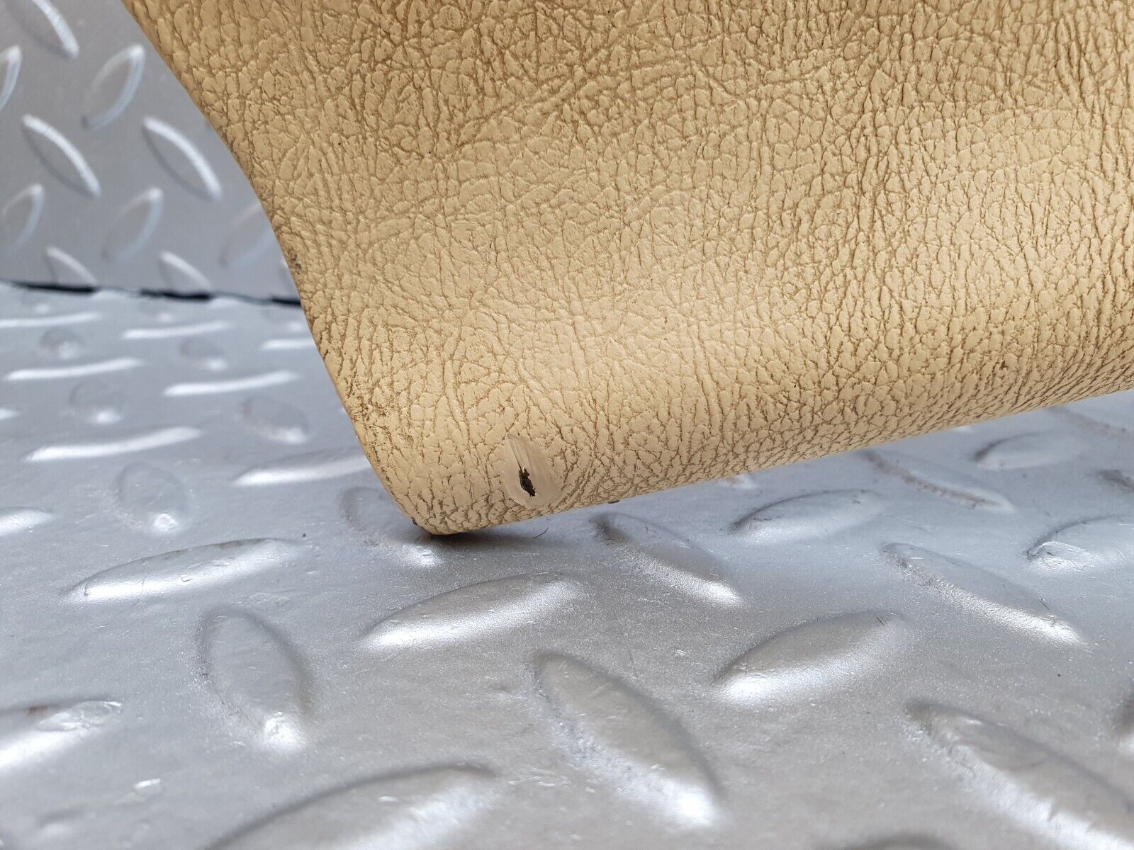 43049 Mercedes-Benz R107 Hardtop C Pillar Cover Right Side