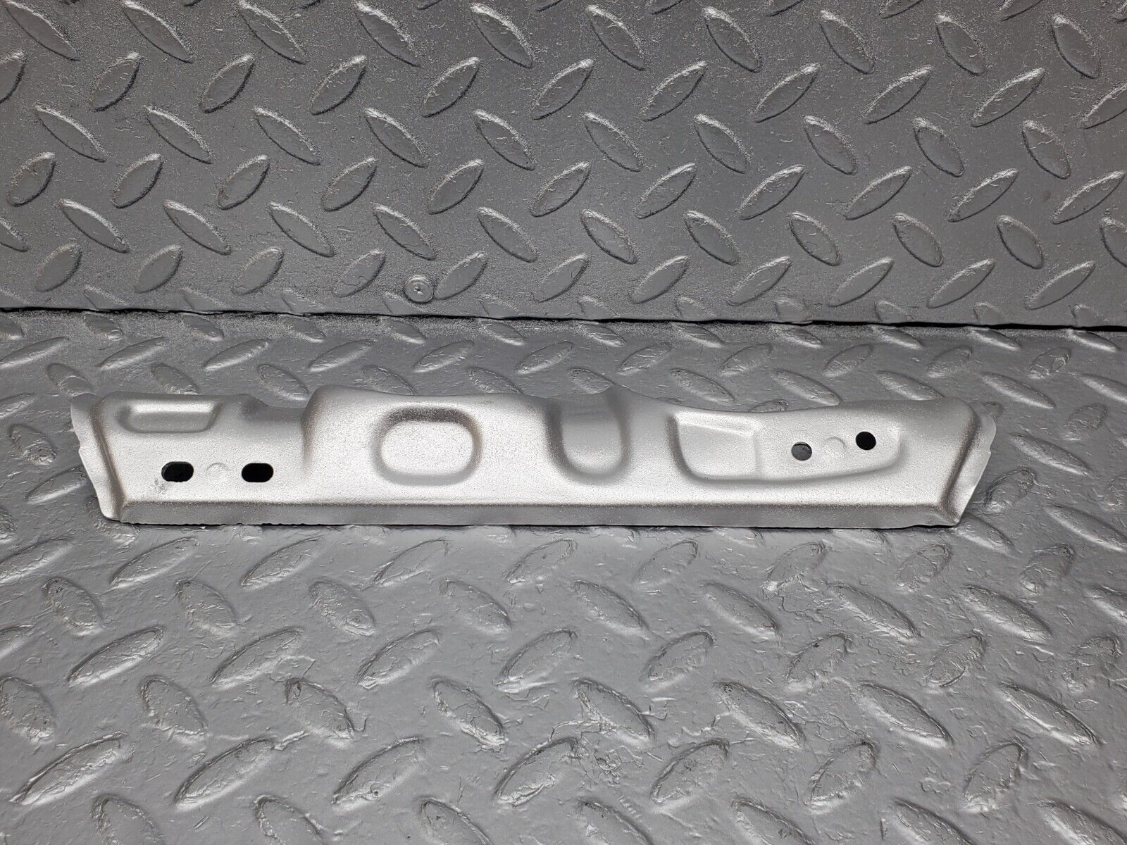 45901 Mercedes-Benz W126 420SE Exhaust Manifold Heat Shield