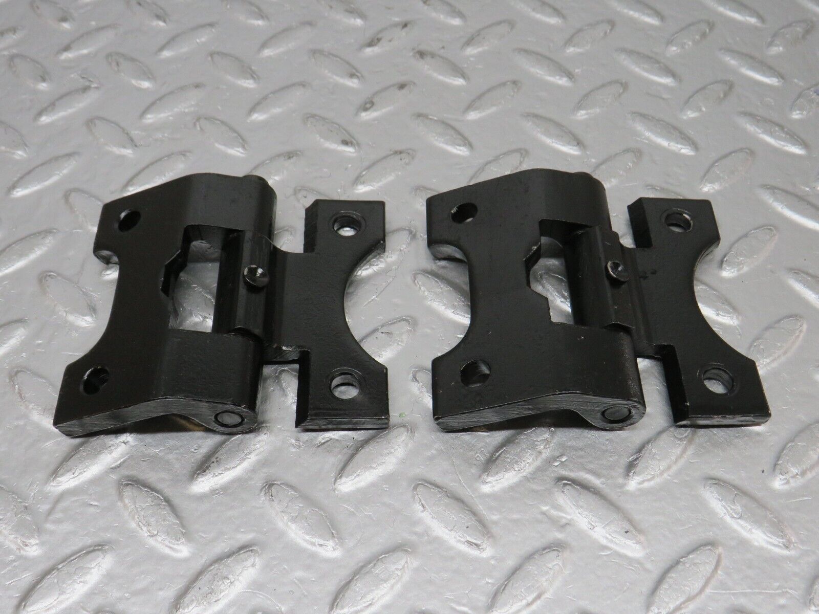 33554 Mercedes-Benz C107 R107 Door Hinge Right