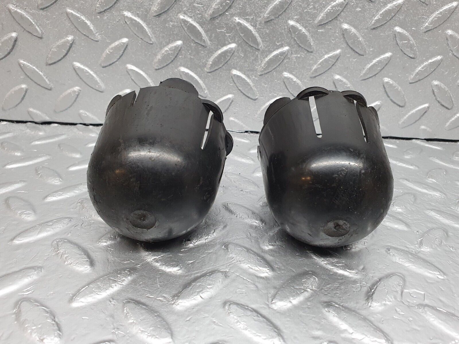 43092 Mercedes-Benz W108 280SE Rear Shock Absorber Top Plastic Cap 2X