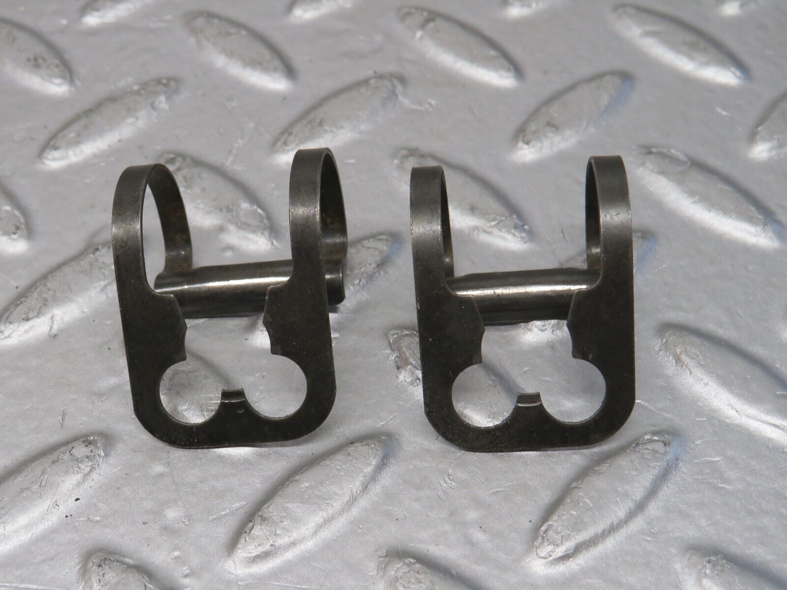 32876 Mercedes-Benz C107 R107 350 V8 Valve Rocker Arm With Spring & Tappet