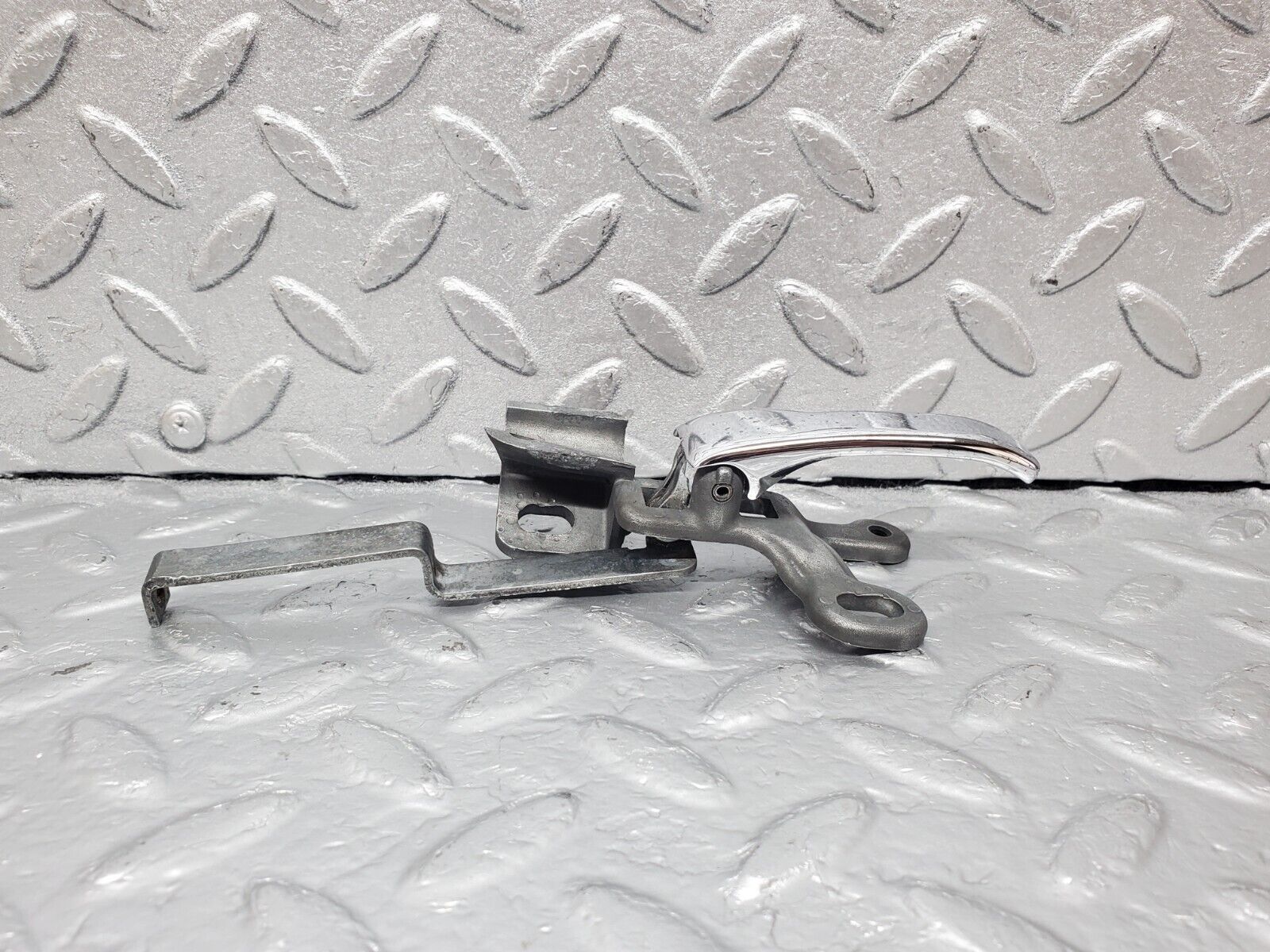 45529 Mercedes-Benz W108 280SE Rear Left Door Interior Chrome Handle 1157660119