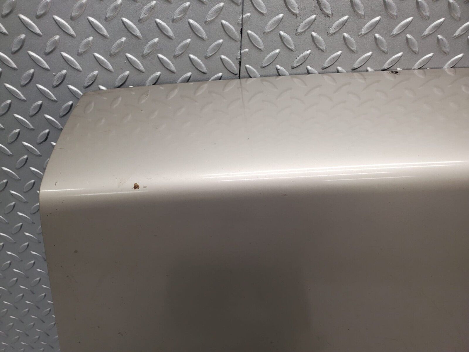 46100 Mercedes-Benz W126 420SE Boot Lid Trunk Door