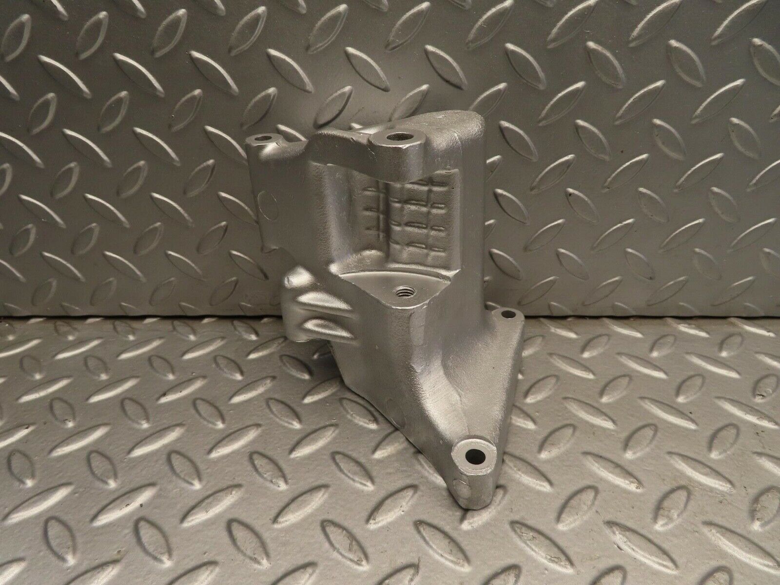 11780 Mercedes-Benz R107 450SL Alternator Generator Bracket 1161551135