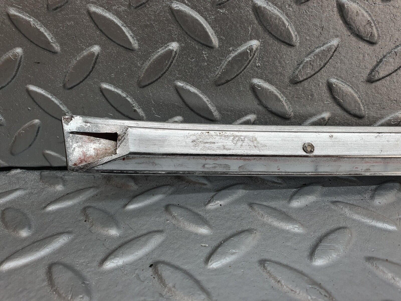 43047 Mercedes-Benz R107 Hardtop Roof Chrome Left Side