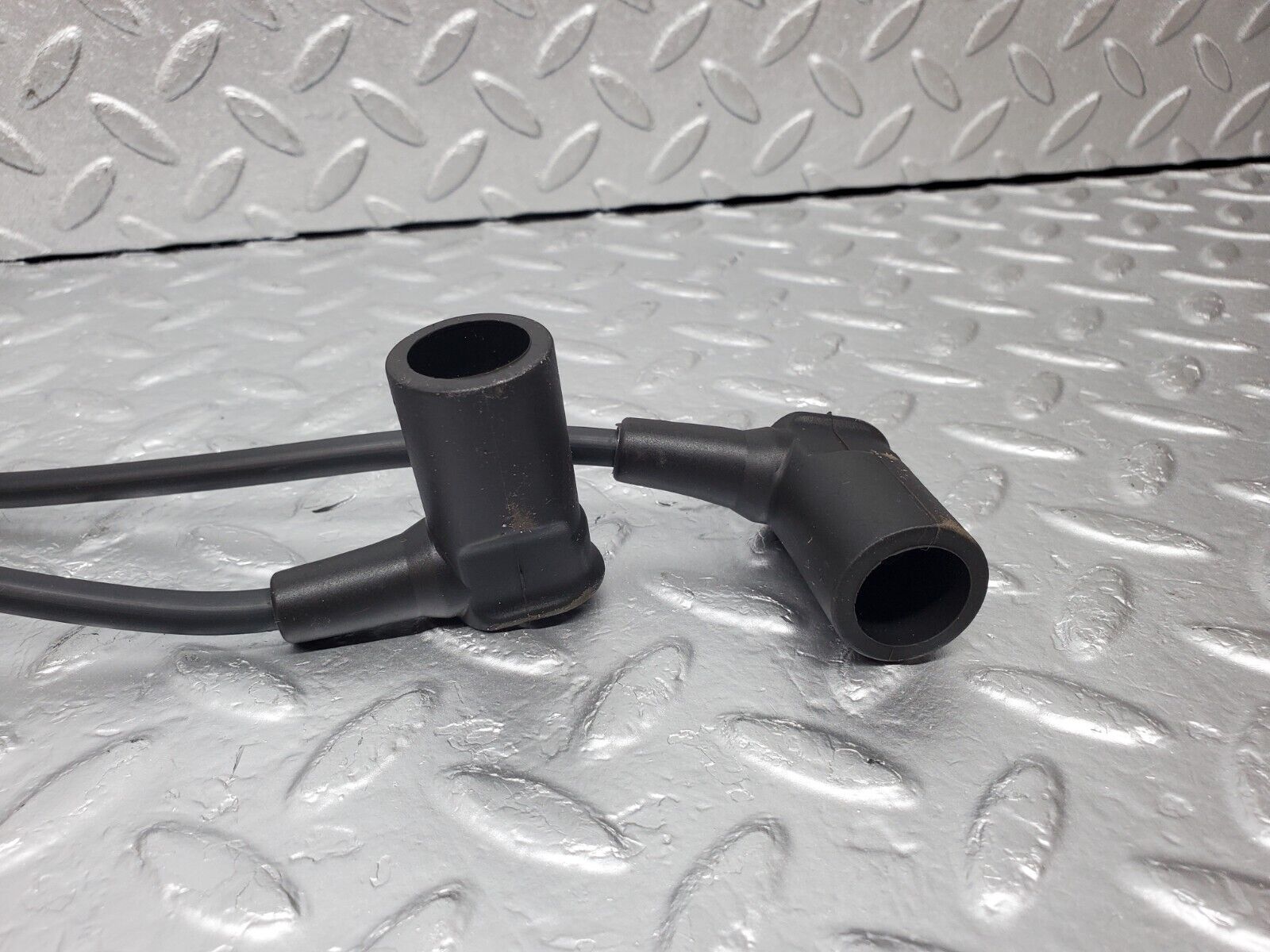 45446 Mercedes-Benz 280E M110.988 Ignition Coil Lead Set