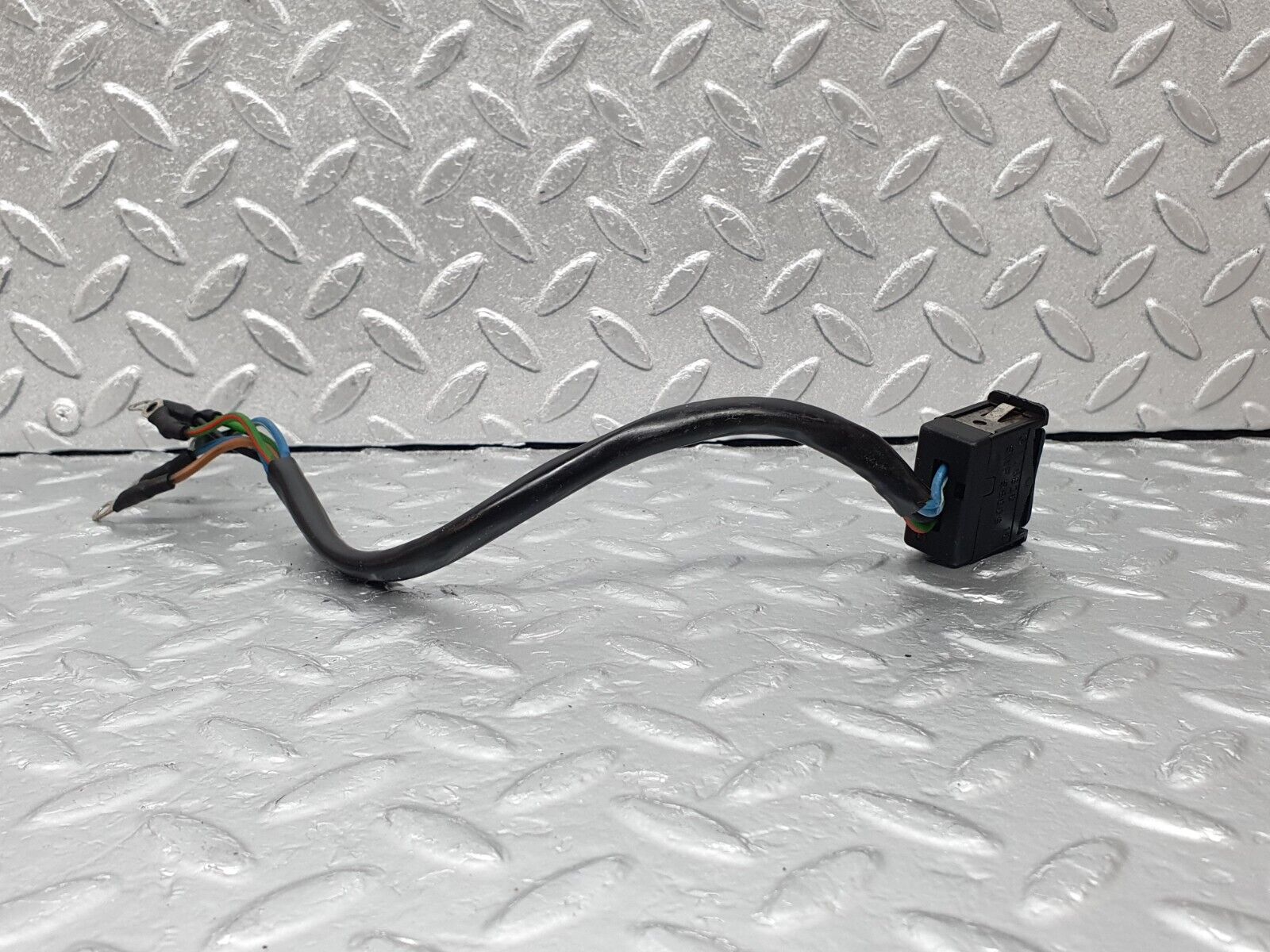 43583 Mercedes-Benz C126 380SEC Coupe Rear Electric Window Switch 1268201710