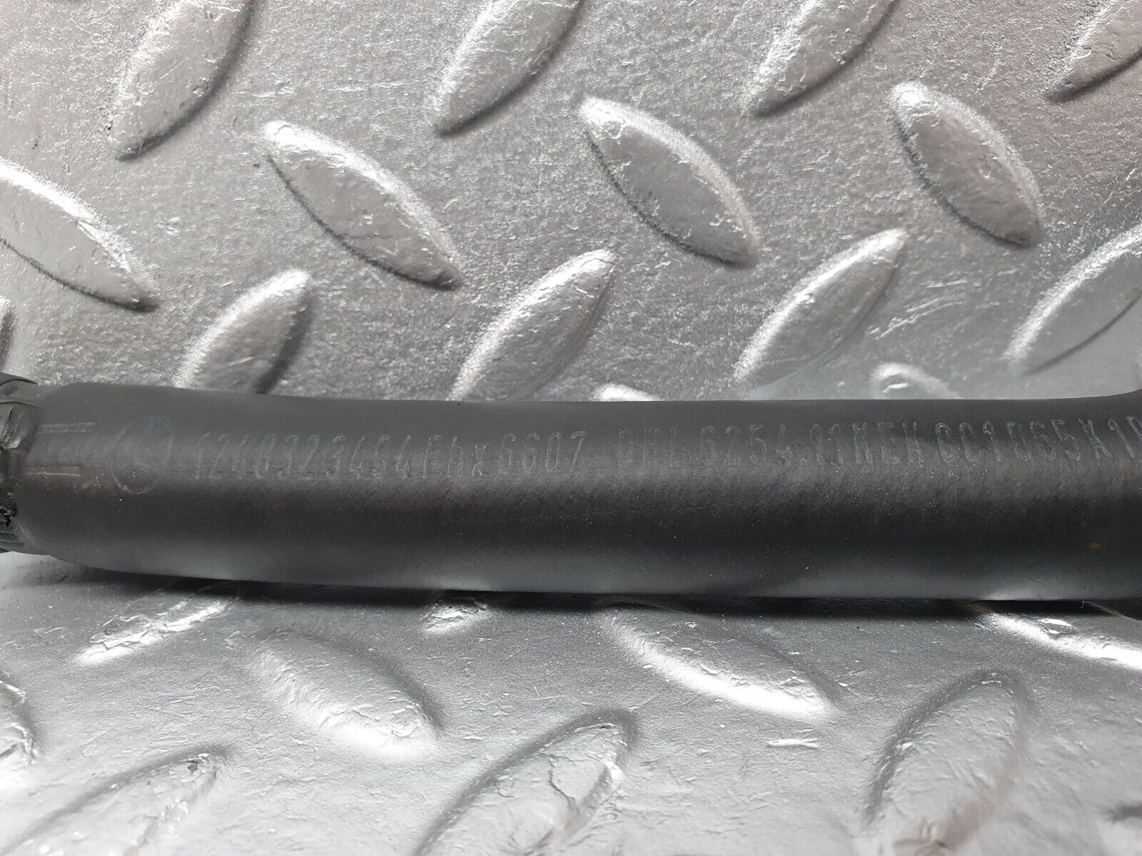 41622 Mercedes-Benz W124 200E Water Cooling Hose Pipe 1248323494 1248320894