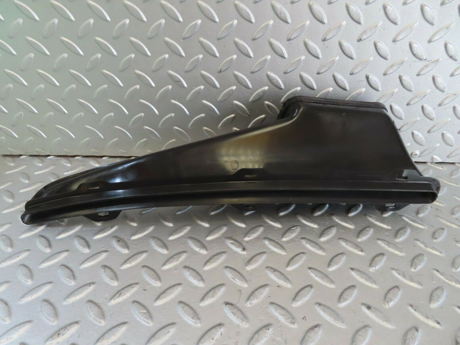 15549 Mercedes-Benz R107 450SL Dashboard Air Vent Left Side