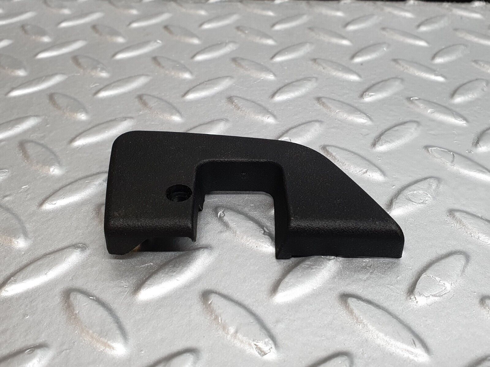 42055 Mercedes-Benz W202 C200 Interior Door Latch Trim Pair