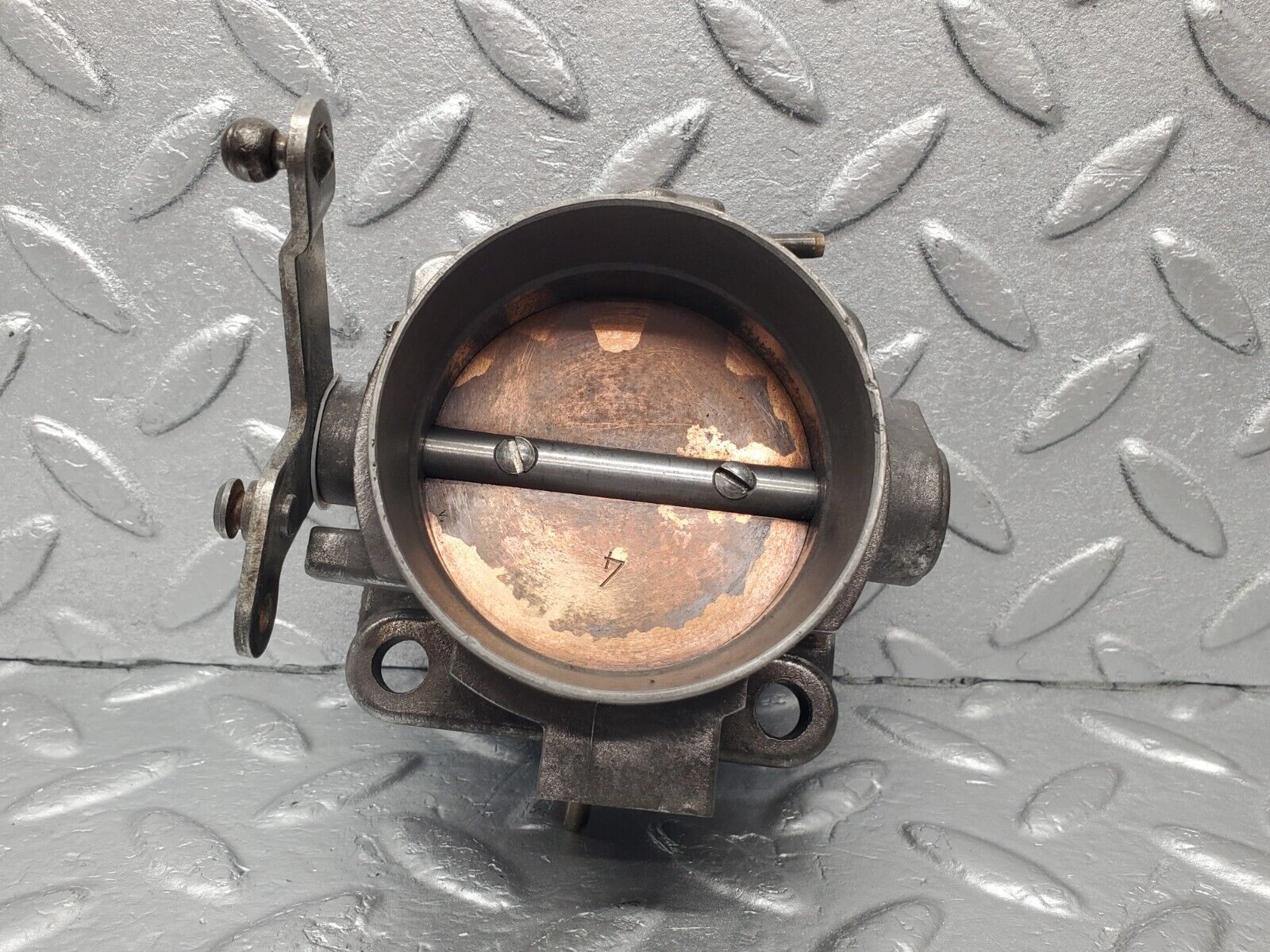 46324 Mercedes-Benz W123 230E Throttle Body Valve 0011402353