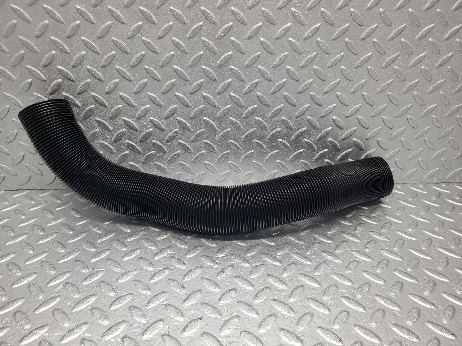 46337 Mercedes-Benz C123 280CE Coupe Heater Pipe Air Pipe Right Side