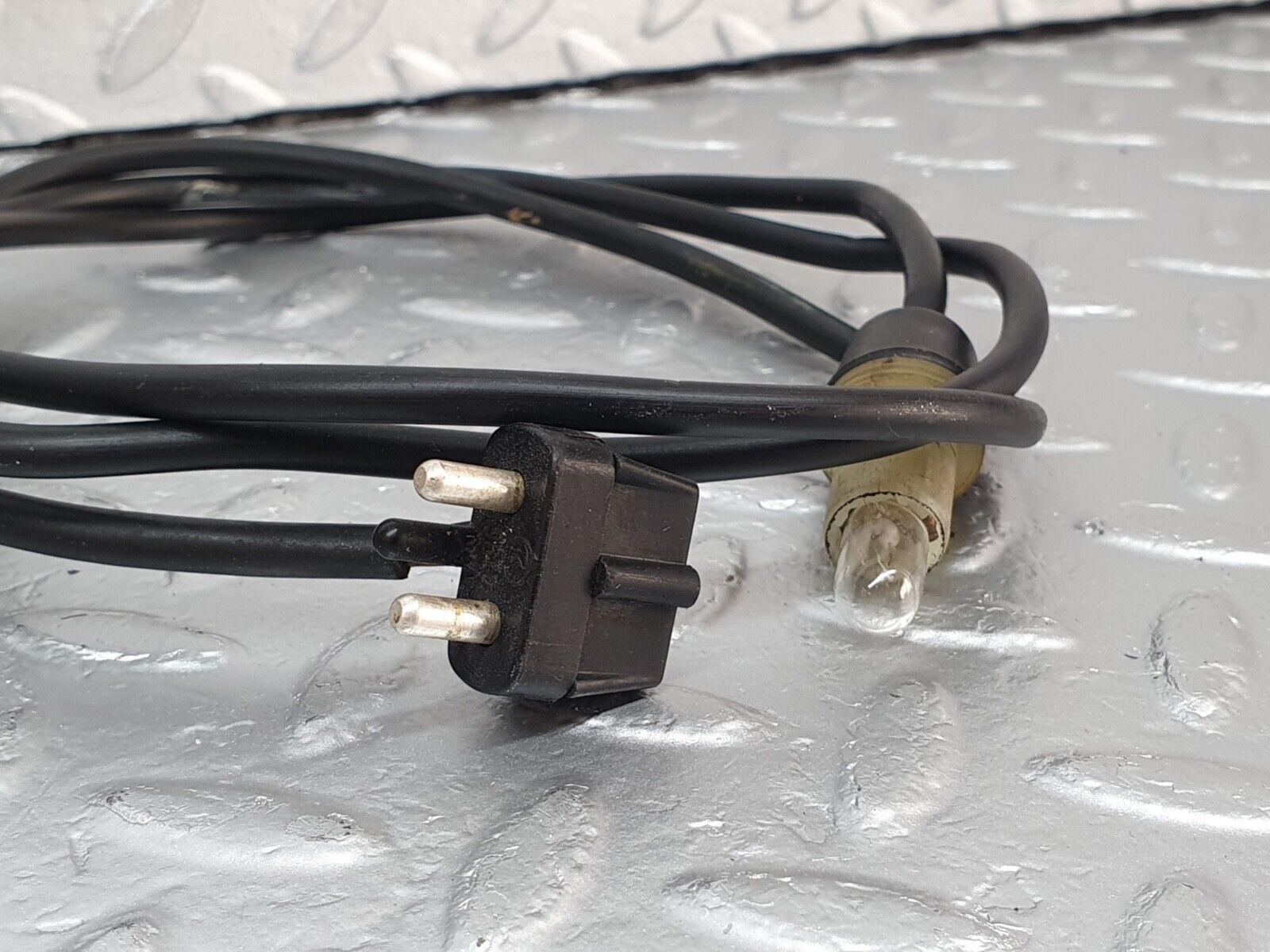 43005 Mercedes-Benz W201 190 Front Wing Indicator Cable Wire 1249971881