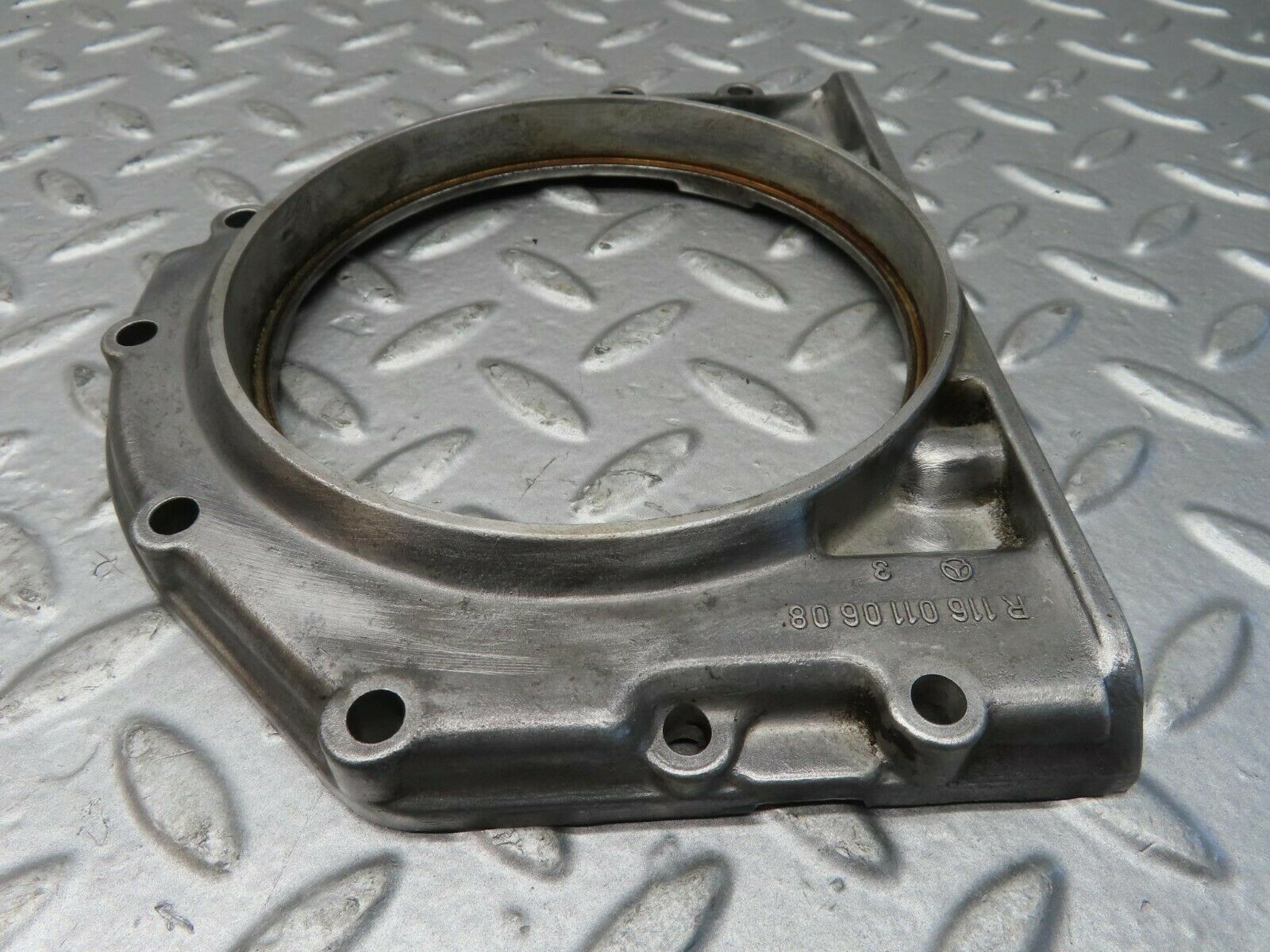 15710 Mercedes-Benz R107 450SL Crankshaft Rear Sealing Cover 1160110608