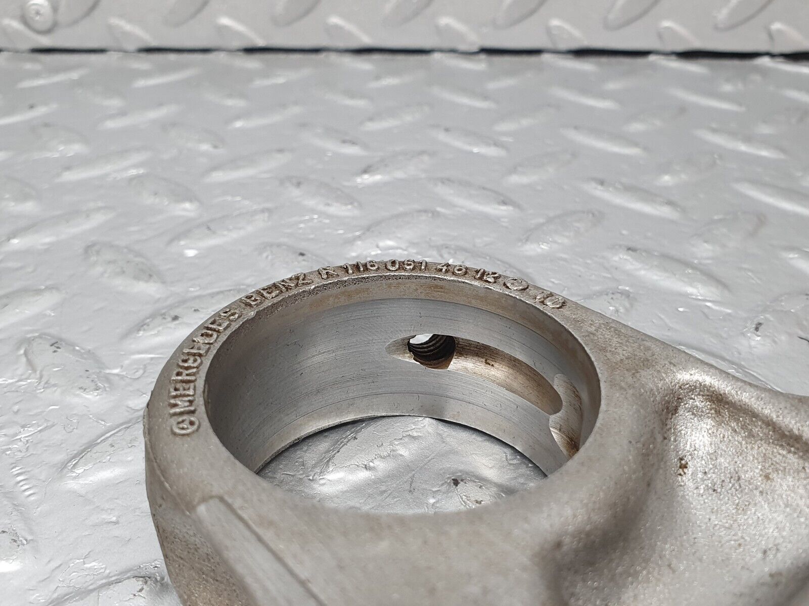 43800 Mercedes-Benz C126 380SEC Coupe Camshaft Tower Bearing 1160514612