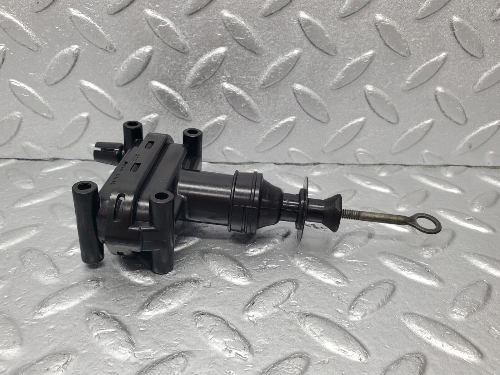 46940 Mercedes-Benz R129 320SL Coupe Left Door Lock Vacuum Actuator