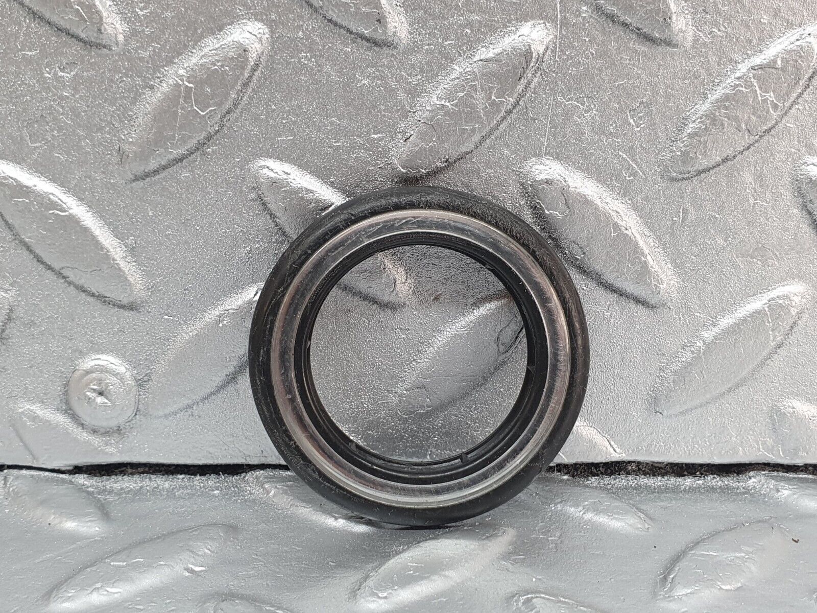 42962 Mercedes-Benz W201 190 2.0L Ignition Switch Chrome Ring Trim 2016800065