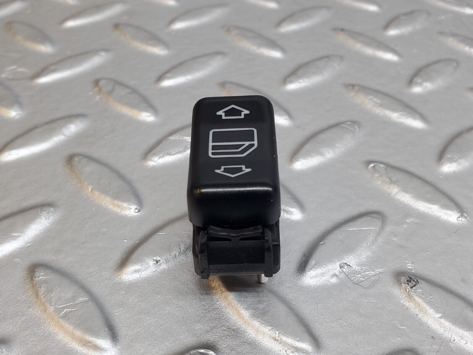 44720 Mercedes-Benz W124 220E Electric Window Switch Left Side 1248208910