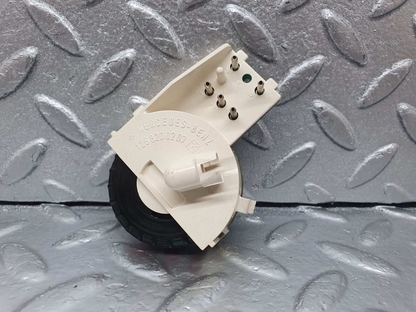 43541 Mercedes-Benz C126 380SEC Coupe Heater Control Switch 1268200203