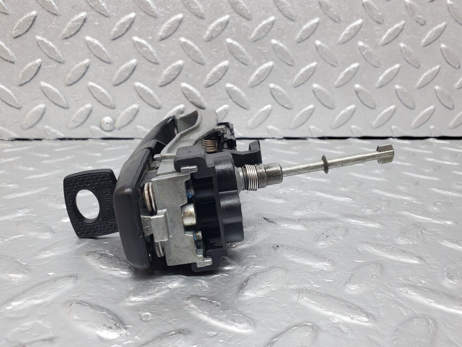 44990 Mercedes-Benz R129 300SL Coupe Right Door Exterior Handle With Key