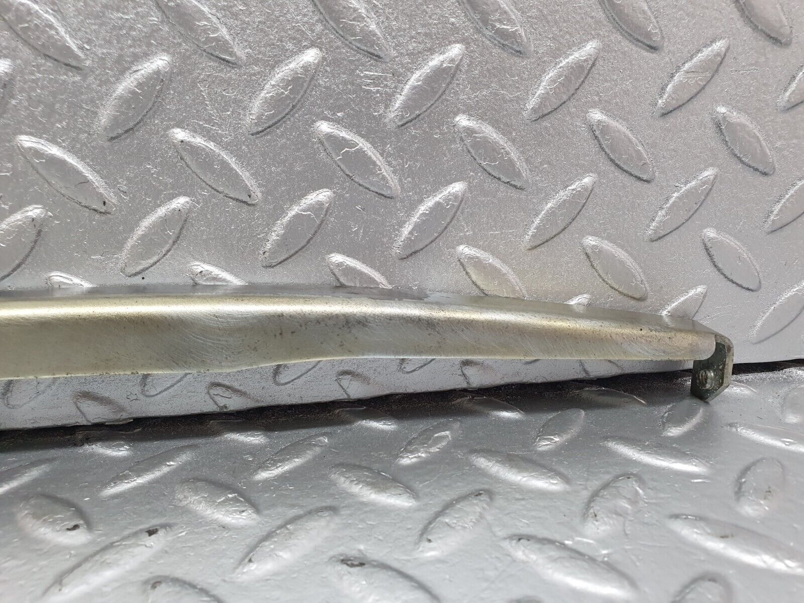 42433 Mercedes-Benz R129 320SL Coupe Left Door Rear Window Channel