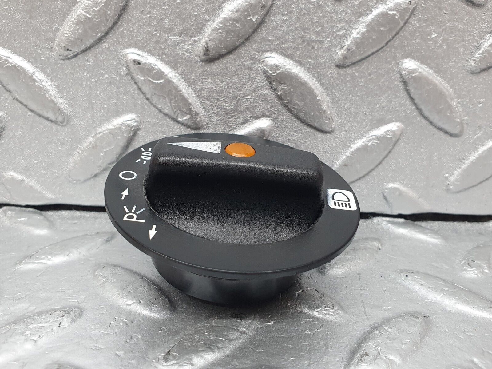 44087 Mercedes-Benz C123 230CE Coupe Headlight Switch Knob 1075450530