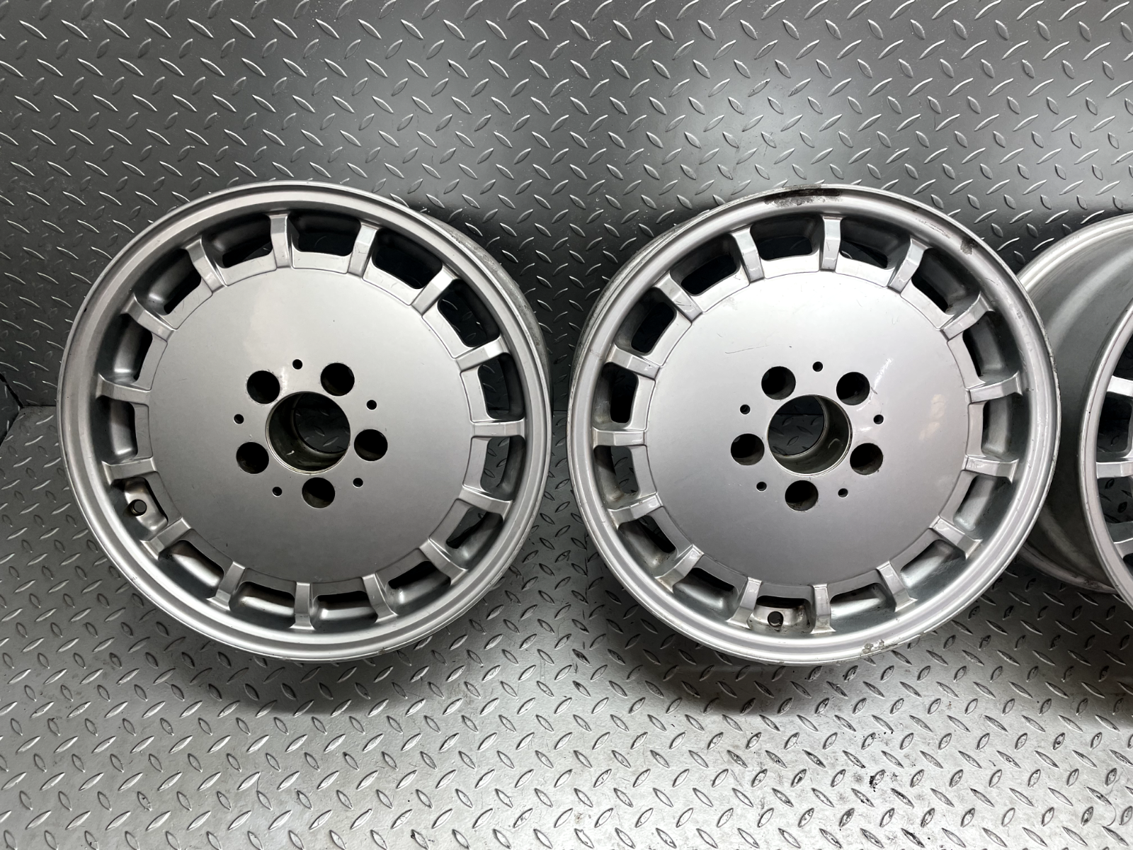 44245 Mercedes-Benz Alloy Wheel Set 8Jx16H2 ET34 1294000102