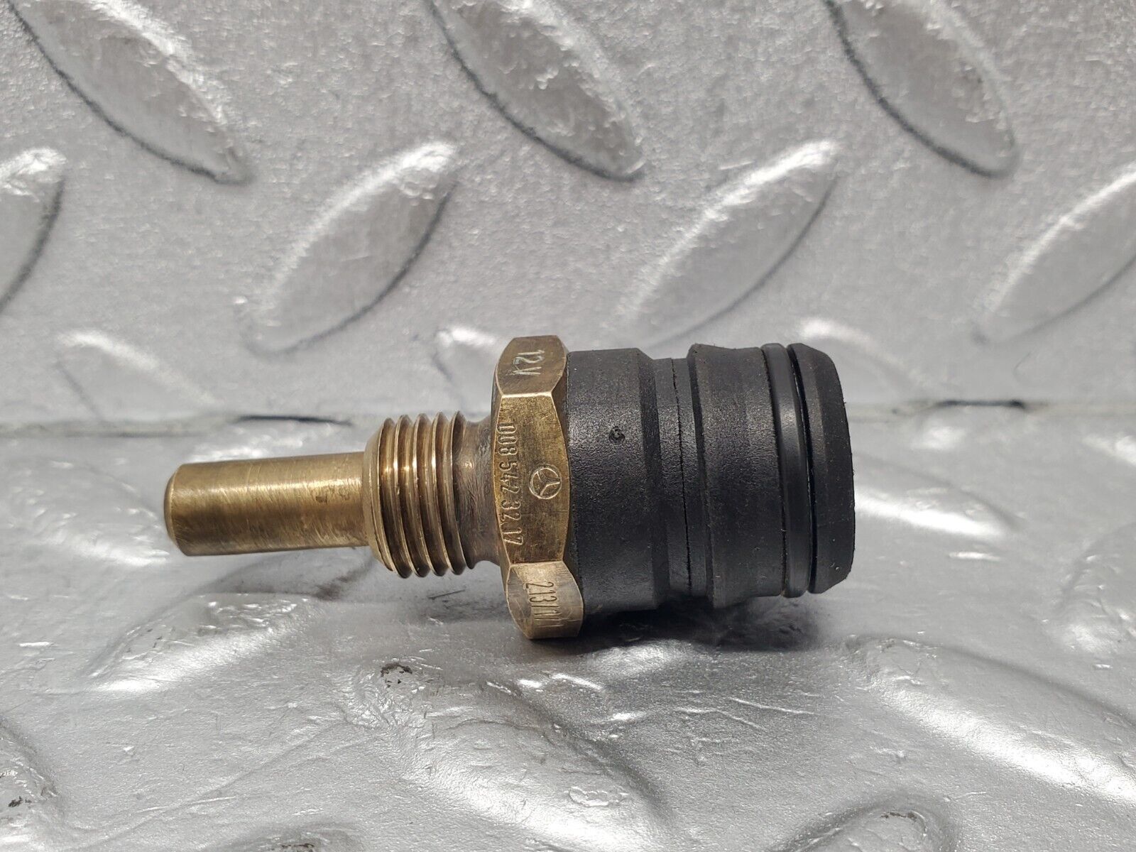 46045 Mercedes-Benz W126 420SE Coolant Temperature Sensor VDO 0085423217