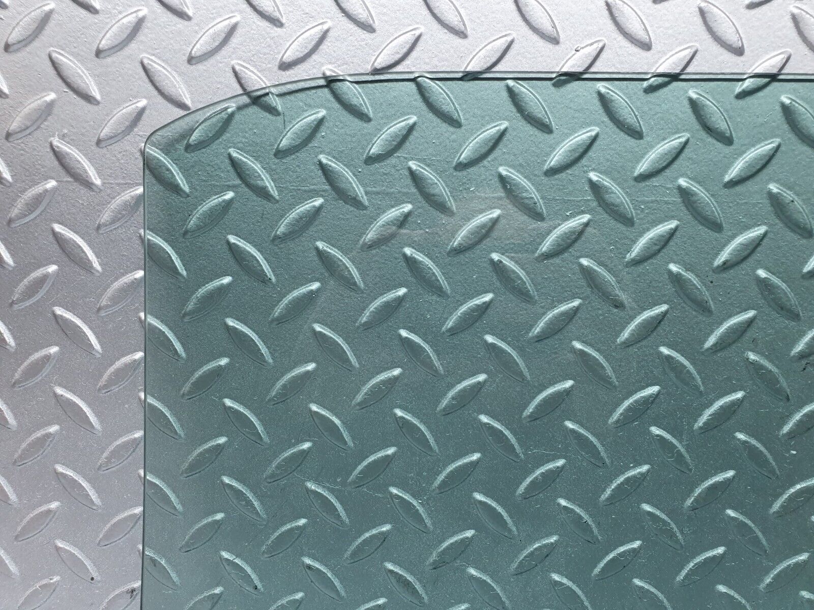 42817 Mercedes-Benz W201 190 2.0L Rear Left Door Window Glass