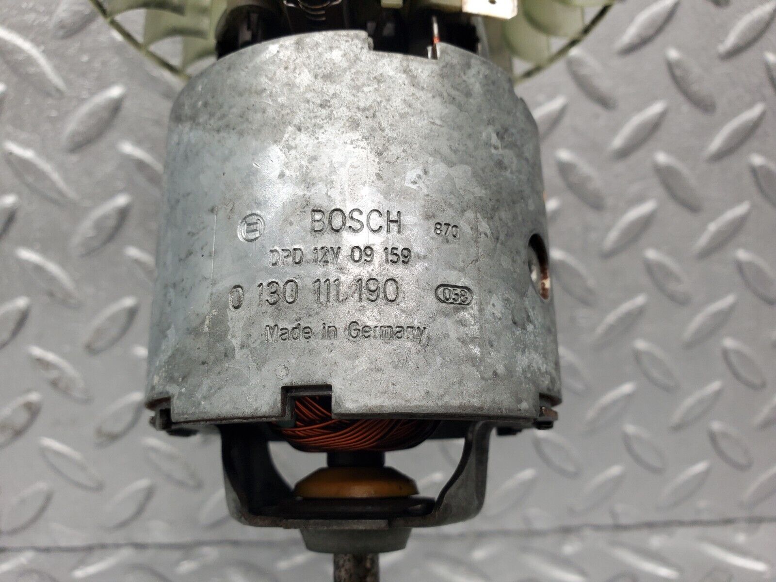 46773 Mercedes-Benz R129 320SL Coupe Heater Blower Motor Bosch 0130111190
