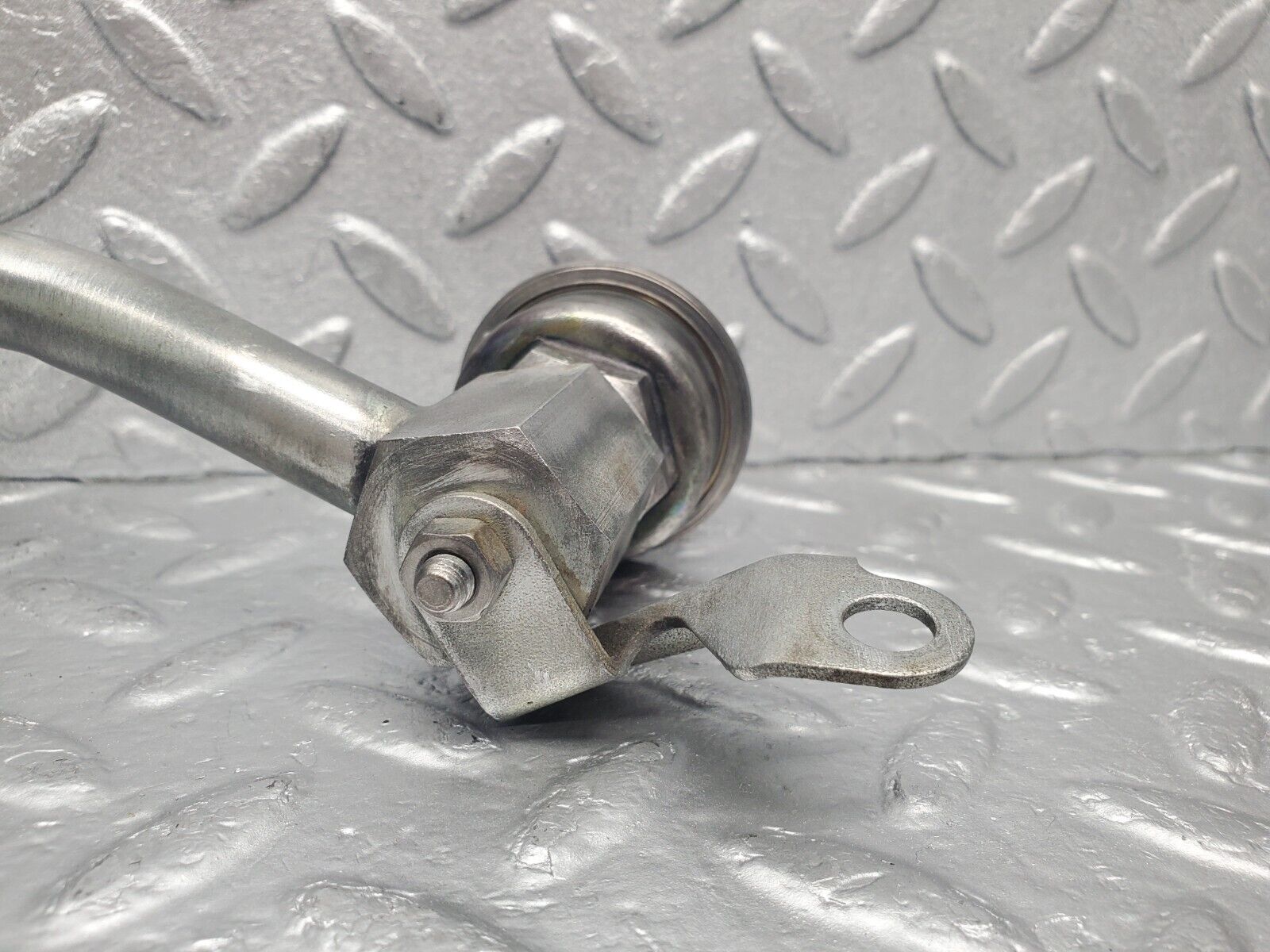 46194 Mercedes-Benz W124 280E EGR Valve Pipe 0001407860