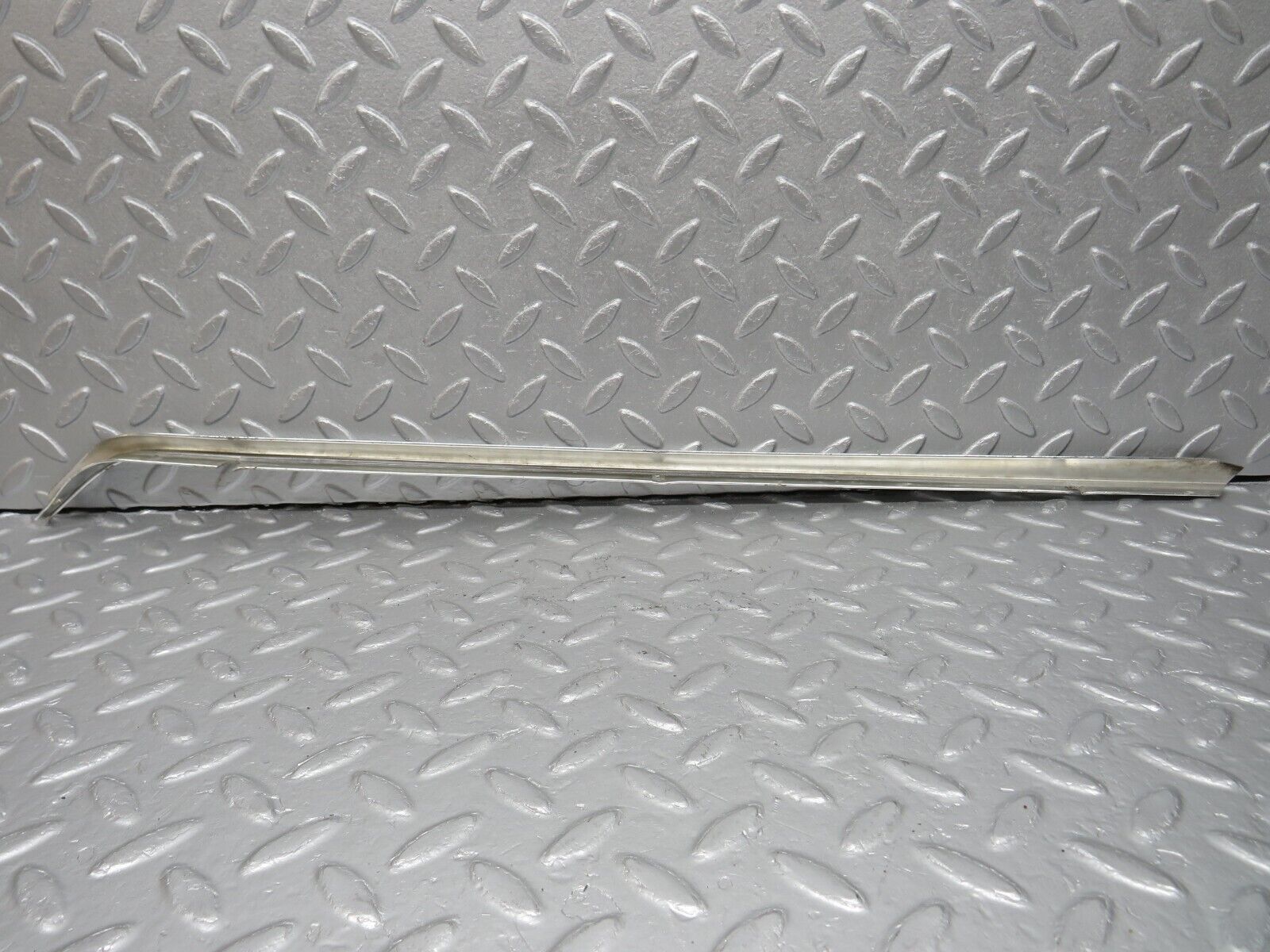 40143 Mercedes-Benz R107 350SL A Pillar Exterior Chrome Trim Left Side