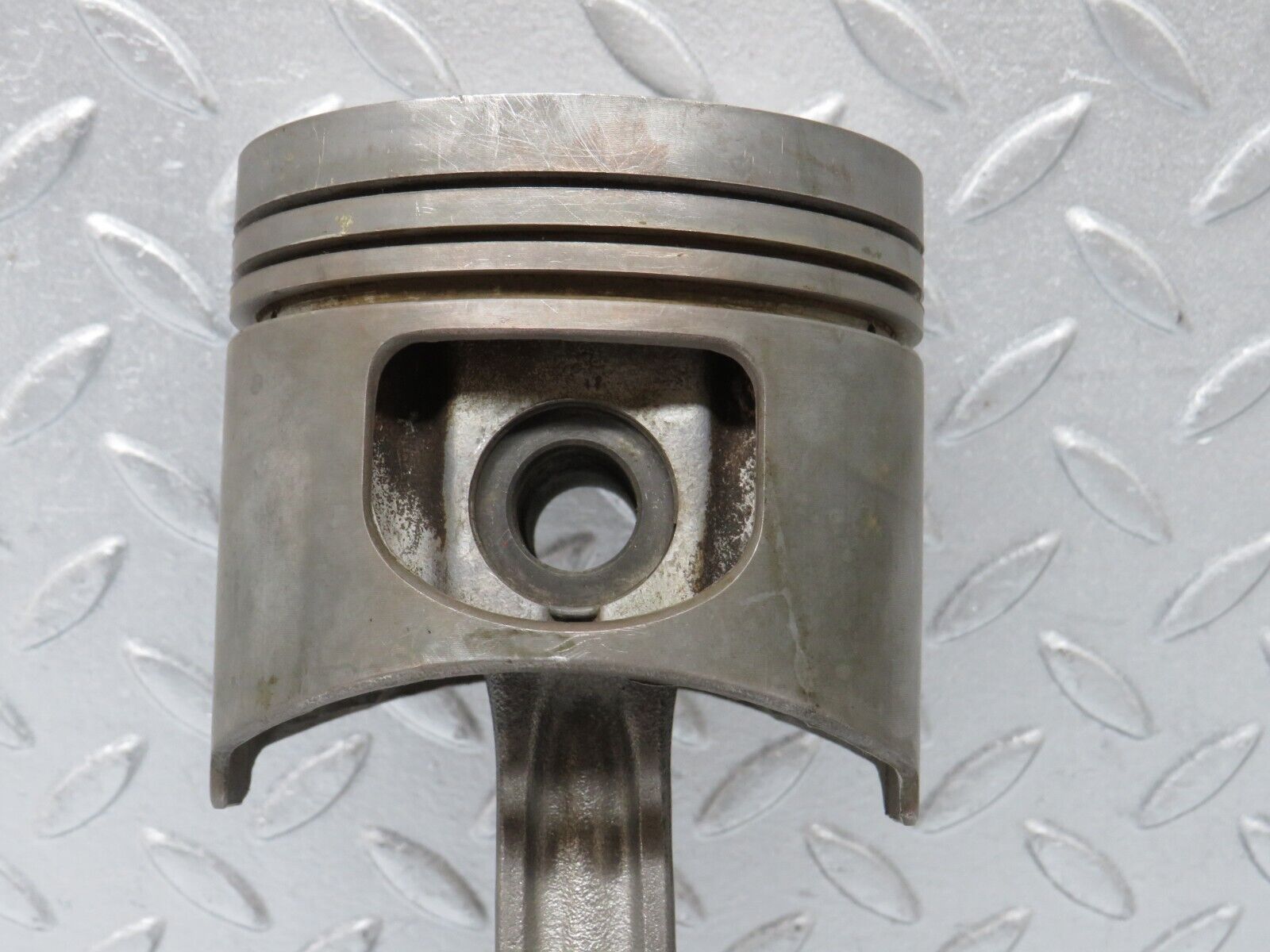 39307 Mercedes-Benz R107 500SL Piston With Connecting Rod 96,51mm