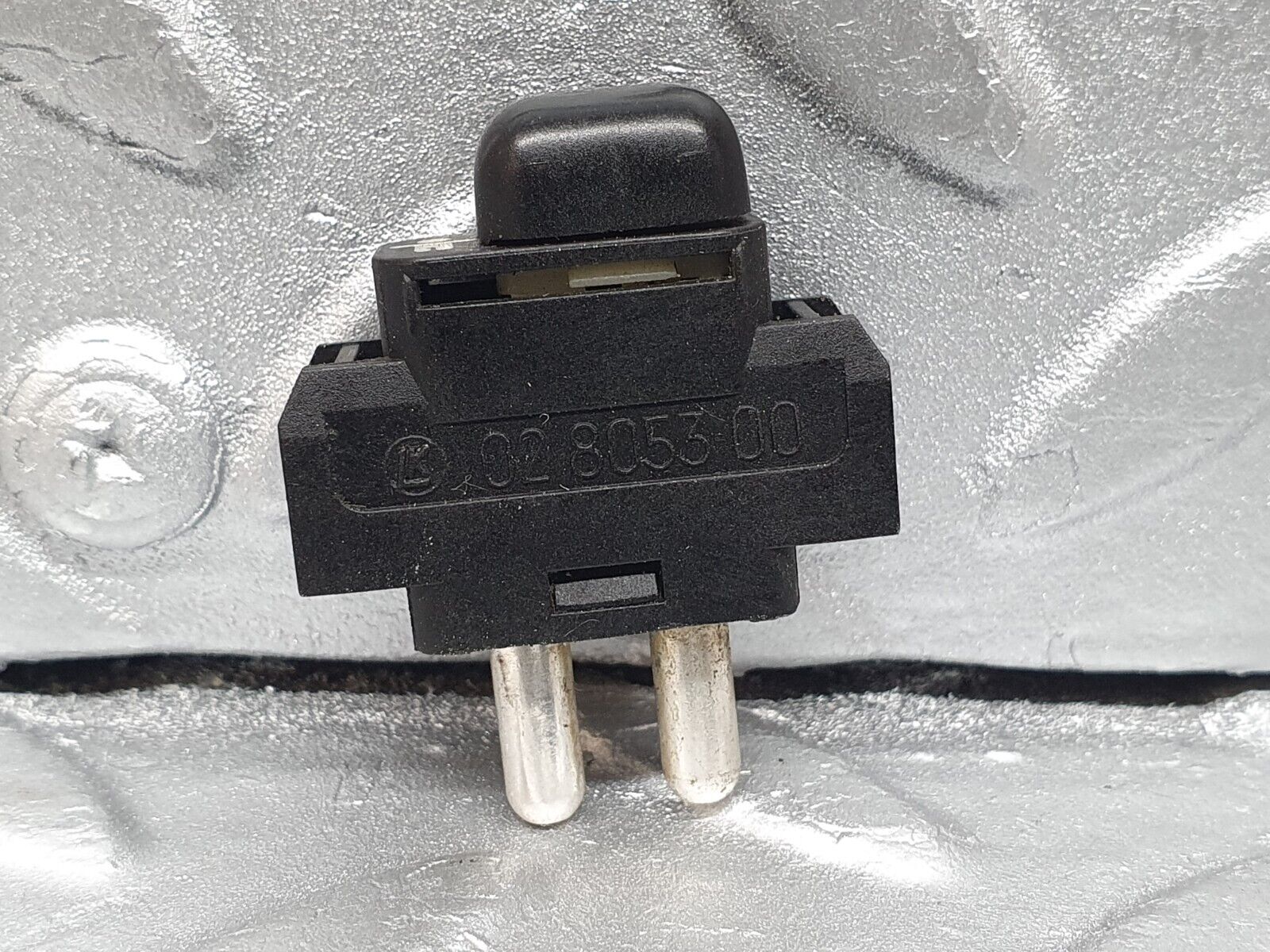 41650 Mercedes-Benz W124 200E Child Lock Control Switch 1248204910