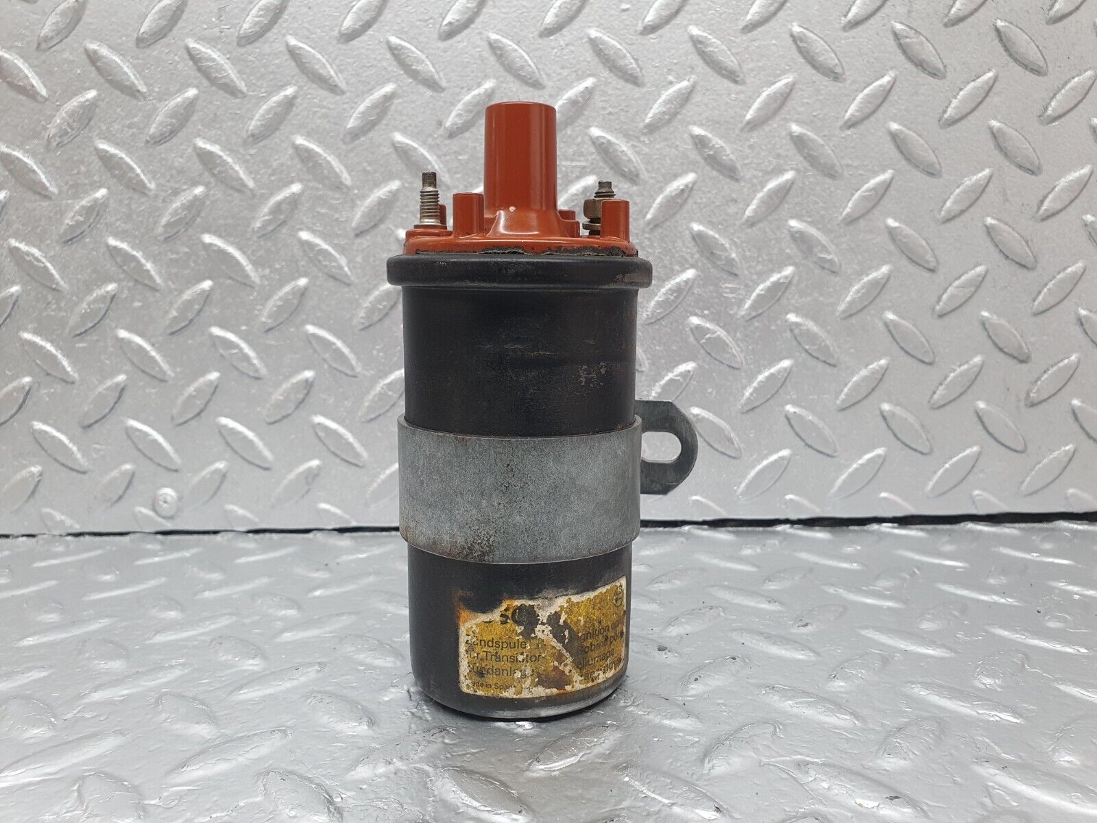 42859 Mercedes-Benz W201 190 2.0L Ignition Coil Bosch 0221118307 0001584003