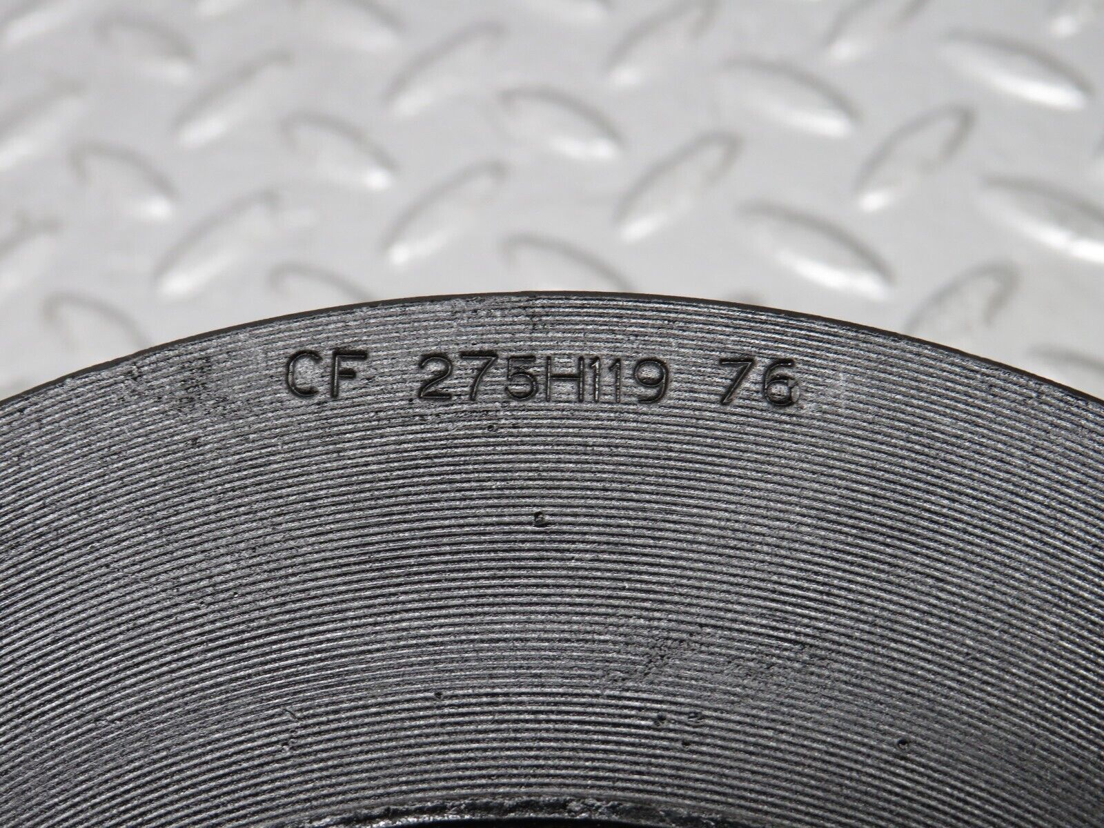 32944 Mercedes-Benz C107 R107 450 V8 Crankshaft Vibration Damper 1170300103