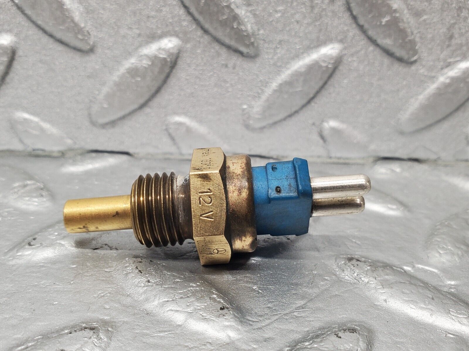 46047 Mercedes-Benz W126 420SE Coolant Temperature Sensor VDO 0085424517