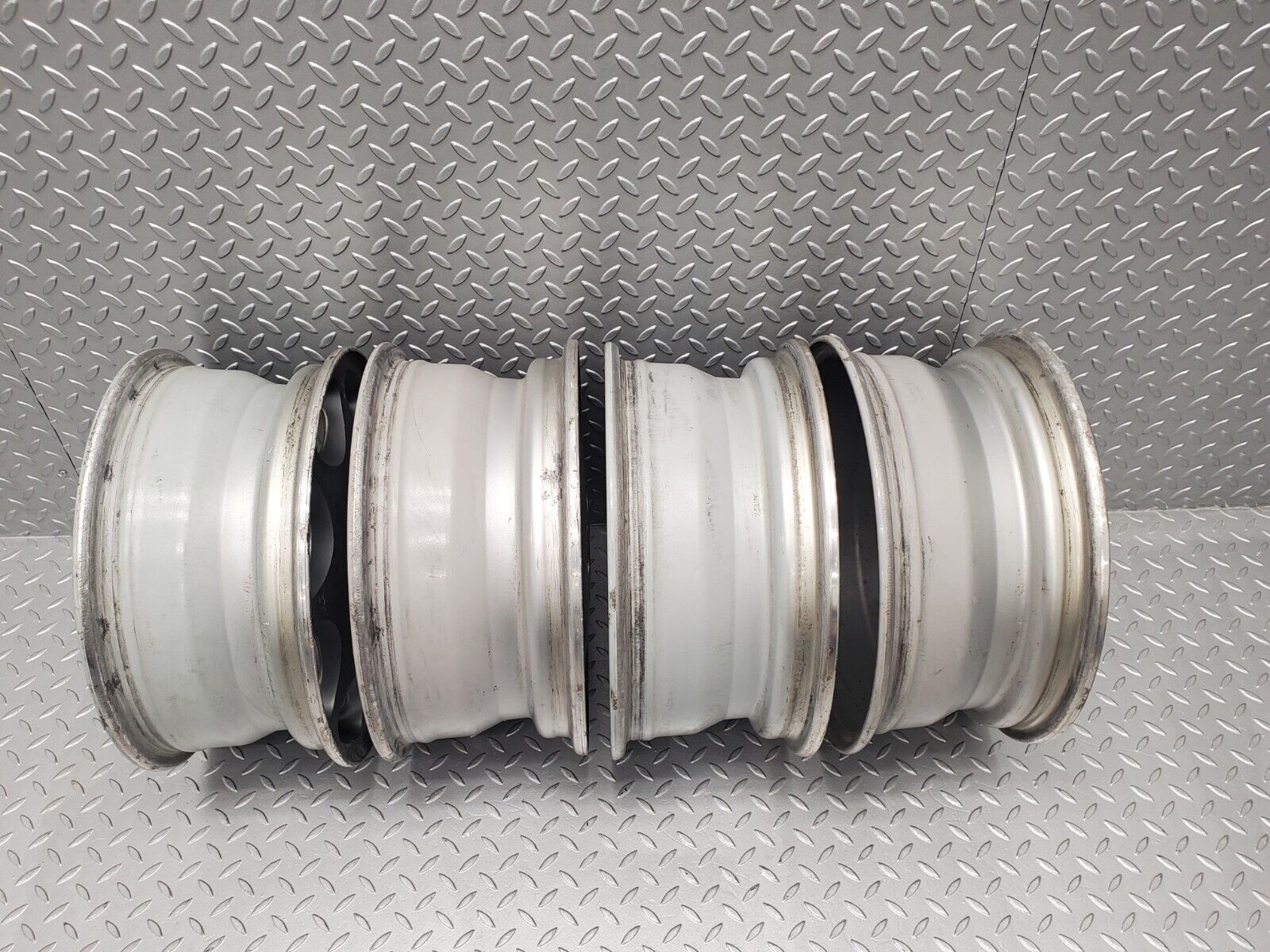 46103 Mercedes-Benz Alloy Wheel Set 6.5Jx15H2 ET44 1244011802