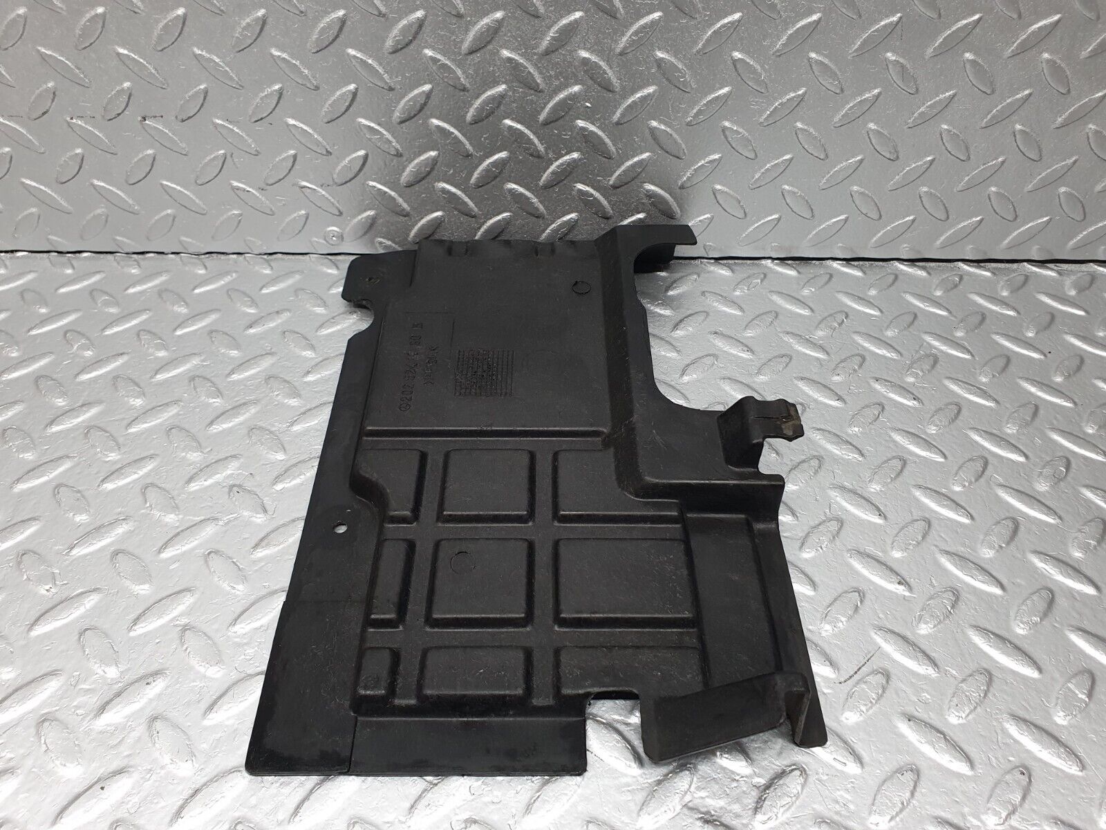 41782 Mercedes-Benz W202 C200 Left Engine Bay Cover Panel 2025241230