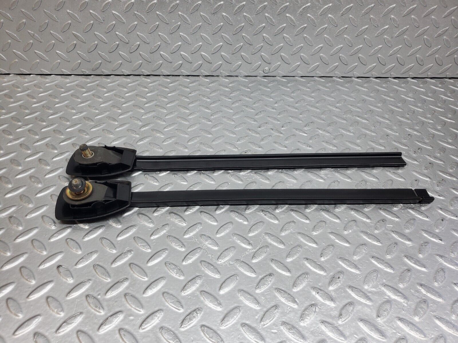 44777 Mercedes-Benz W124 220E Seat Belt Runner Pair 1249193520