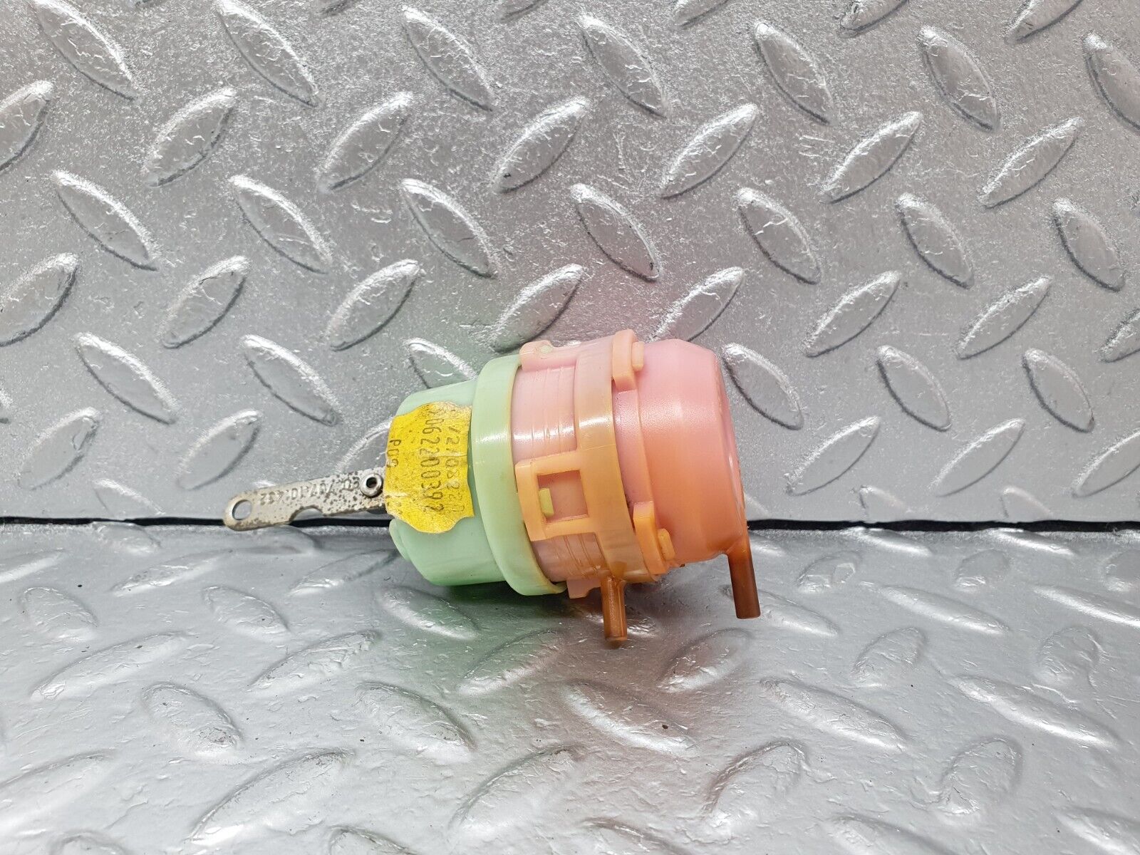 43539 Mercedes-Benz C126 380SEC Coupe Heater Box Vacuum Actuator 90.620.00.070