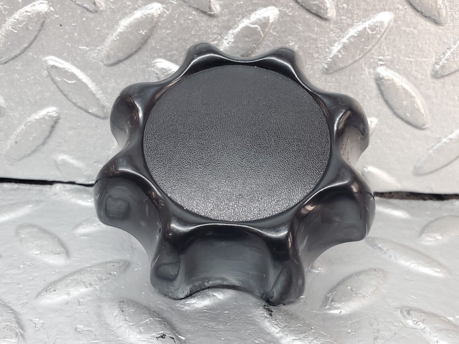 44351 Mercedes-Benz W123 280E Seat Backrest Recline Handle Knob 0009181026