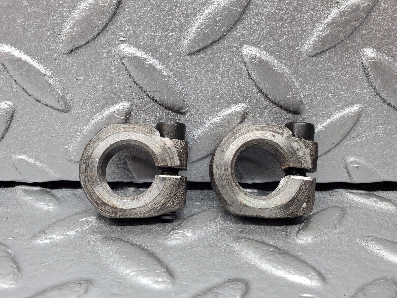 44489 Mercedes-Benz W123 280E Wheel Hub Locking Cap