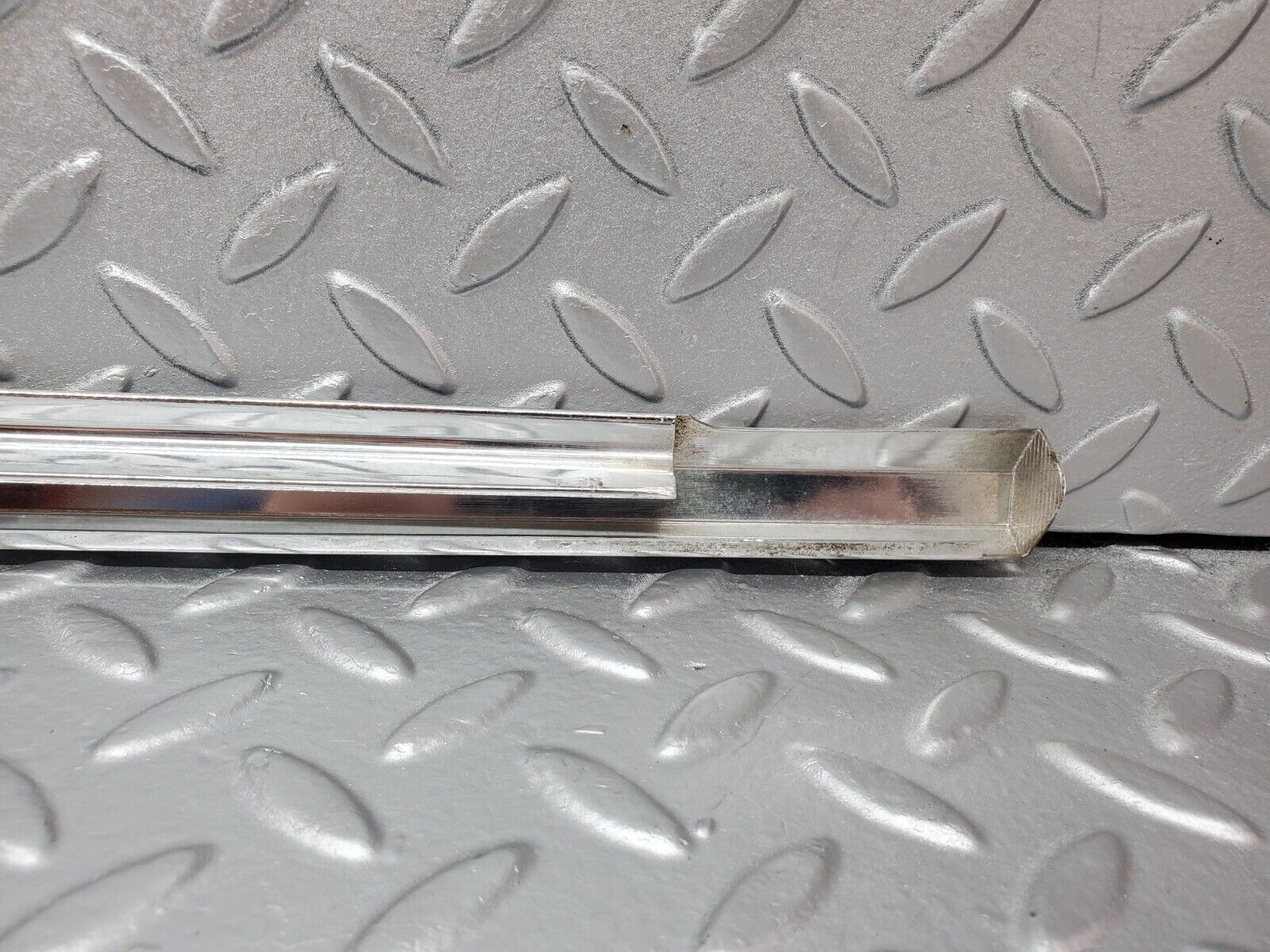 45811 Mercedes-Benz W126 420SE Rear Left Door Chrome Moulding Trim