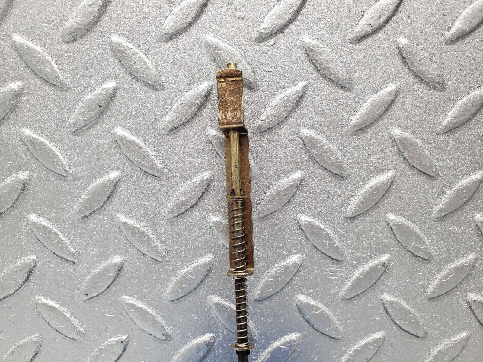 46473 Mercedes-Benz C123 280CE Coupe Trunk Lock Vacuum Actuator