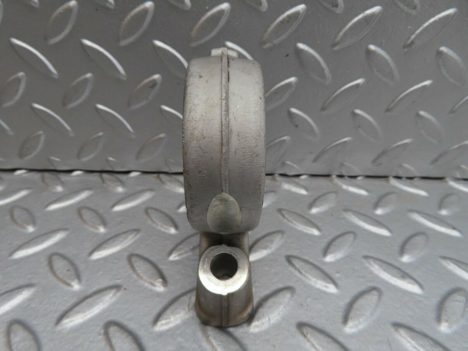 13735 Mercedes-Benz R107 450SL Camshaft Tower Bearing 1160512712