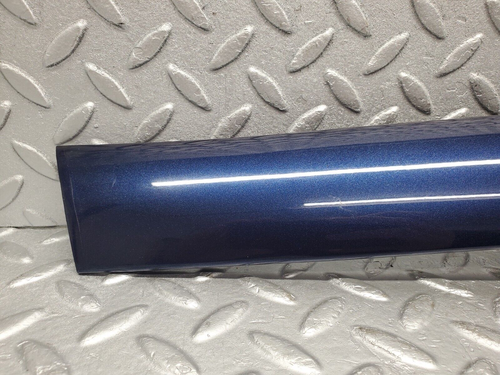 46758 Mercedes-Benz R129 320SL Coupe A Pillar Exterior Trim Left 1296980118 1296980198