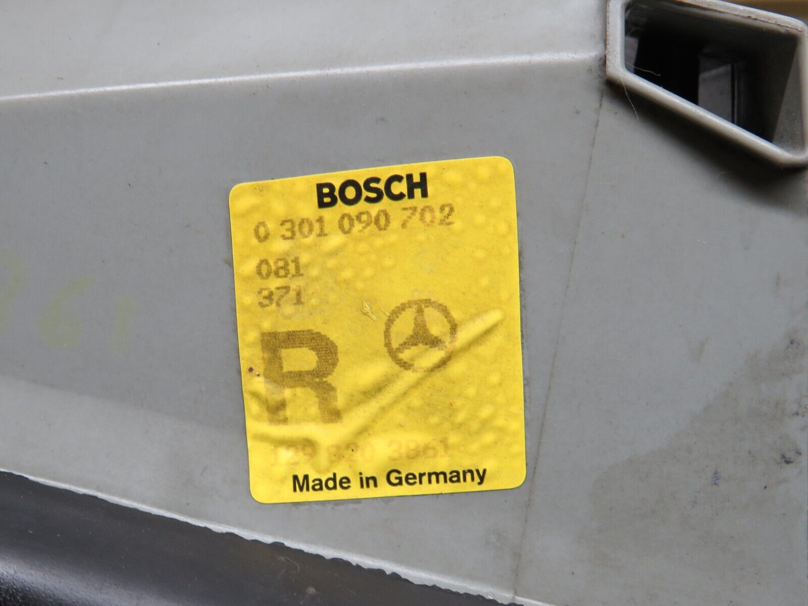 39629 Mercedes-Benz R129 320SL Headlight Bosch Right 0301090702 1298203861